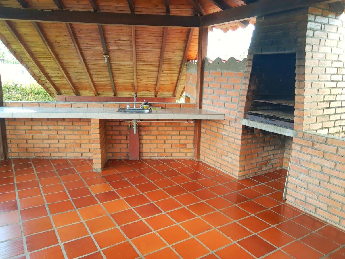 Casa Campestre Frente Acuarela -Mesa De Los Santos La Granja Εξωτερικό φωτογραφία