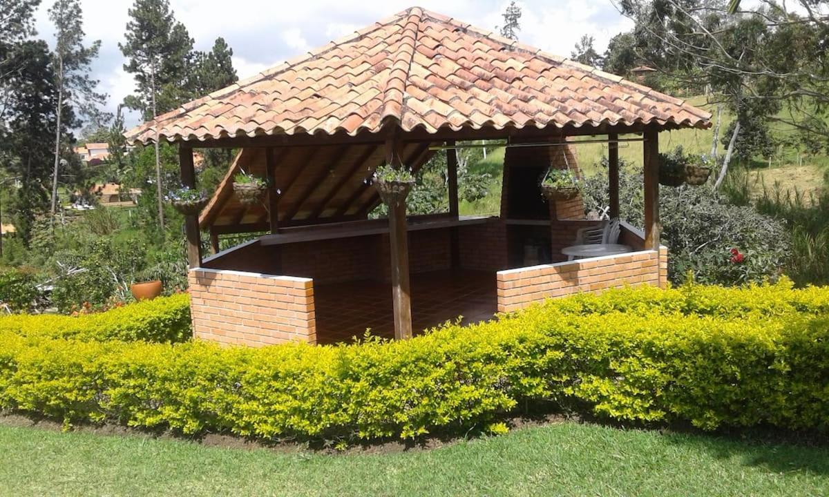 Casa Campestre Frente Acuarela -Mesa De Los Santos La Granja Εξωτερικό φωτογραφία